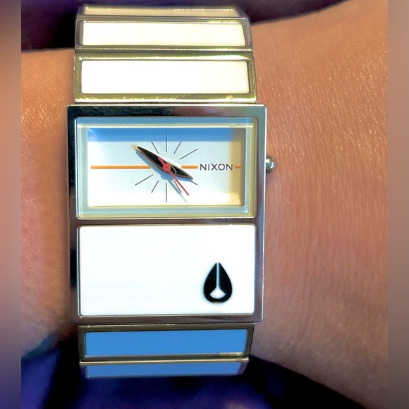 Nixon White Chalet Watch - Picture 1 of 3